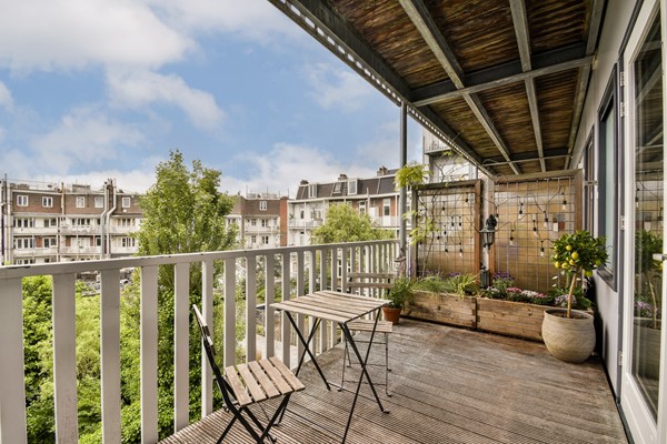 Medium property photo - Van Oldenbarneveldtstraat 52M, 1052 KC Amsterdam